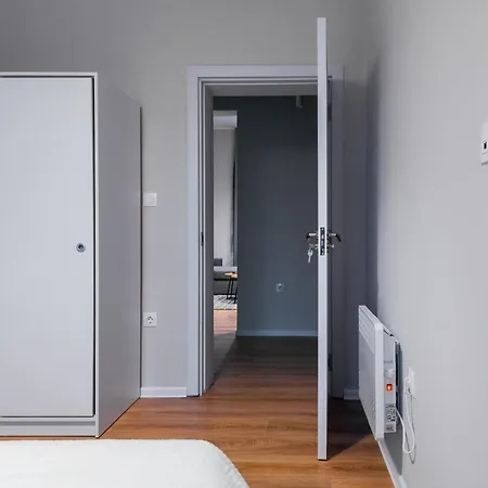 New Black & White - 2bdr With Balcony Appartement Sofia